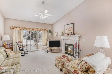 2545 Limerick Cir unit 8, Holt, MI 48842 - photo 4