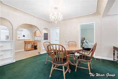 88 E Cherry St NE_40