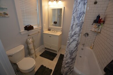 125 Pleasant St unit 3, Winthrop, MA 02152 - photo 5