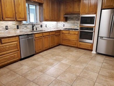 105 Sweet St, Southlake, TX 76092 - photo 4