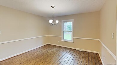 300 Brookmeade Dr, Statesville, NC 28625 - photo 2