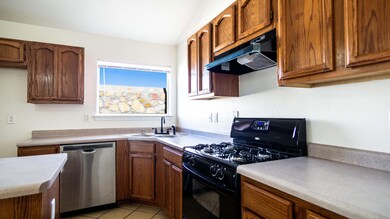 320 Jim Knowles Place, El Paso, TX 79928 - photo 2