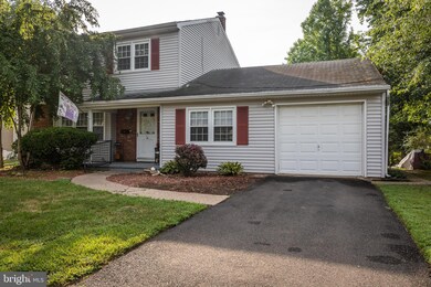 17 Howley Dr, Yardley, PA 19067 - photo 2