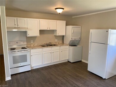 308 Weatherford Dr, King, NC 27021 - photo 2