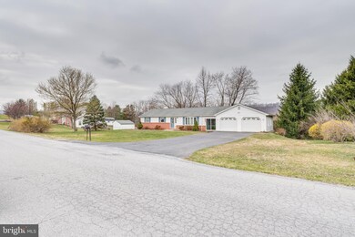 145 Morgan Ln, Berkeley Springs, WV 25411 - photo 5