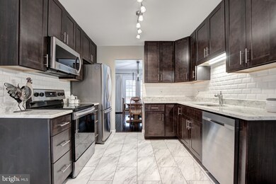 9209 Burnetta Dr, Annandale, VA 22003 - photo 2