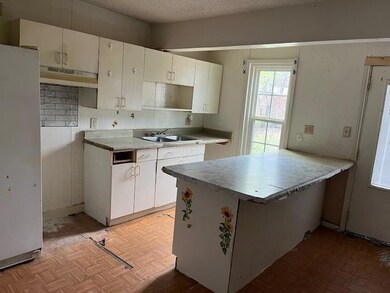 805 Chickasaw Trace, Grand Prairie, TX 75051 - photo 2