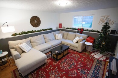 703 Wesfall Ct, Columbus, OH 43228 - photo 7