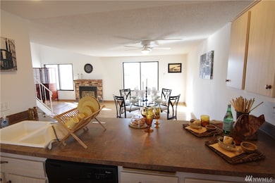 21650 14th Ave S unit F5, Des Moines, WA 98198 - photo 4