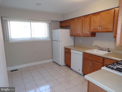 147 Echelon Rd, Voorhees, NJ 08043 - photo 3