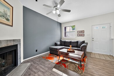 1103 Dulles Ave unit 304, Stafford, TX 77477 - photo 5