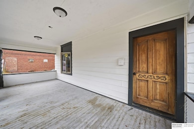 1415 N 33rd St, Omaha, NE 68131 - photo 5