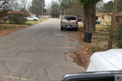 821 W 7th St, Hope, AR 71801 - photo 6