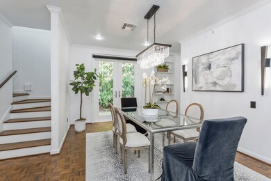 Dining room perfectly located near the living room