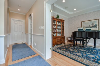 47 Carriage Hill Cir, Southborough, MA 01772 - photo 3