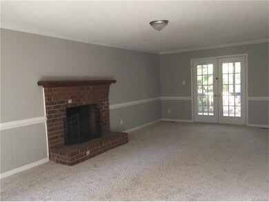 Large Living room with Fireplace New Carpet and Wo
