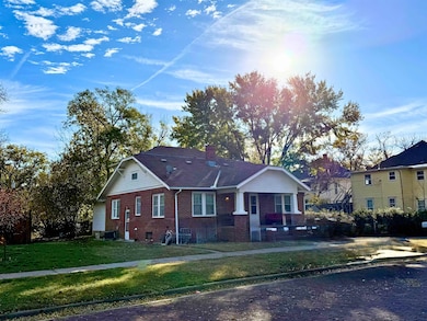 151 S Eleventh St, Salina, KS 67401 - photo 6