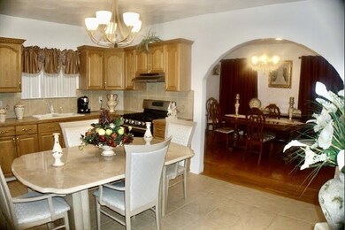 174 Indiana Ave, Providence, RI 02905 - photo 3