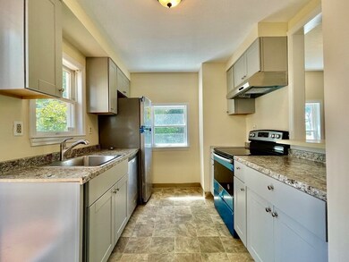 6 Forestdale Rd unit 202, Worcester, MA 01605 - photo 3