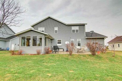 850 Longwood Dr, Oregon, WI 53575 - photo 2