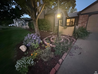 904 Moundridge Dr, Lawrence, KS 66049 - photo 3