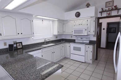 10b-Kitchen