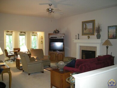 3628 SW Spring Hill Dr, Topeka, KS 66614 - photo 2