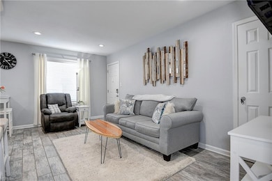 913 Pacific Ave unit B, Virginia Beach, VA 23451 - photo 7