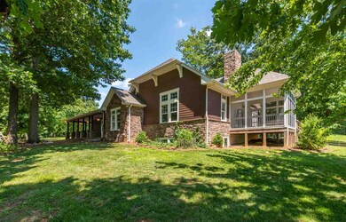 247 Oak Springs Ln, Staunton, VA 24401 - photo 2