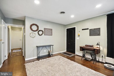 24140 W Main St, Columbus, NJ 08022 - photo 4