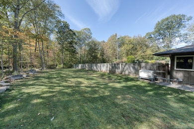 63 Laurel Grove Dr, Higganum, CT 06441 - photo 3