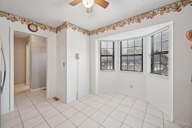 10667 Montgomery Rd, Cincinnati, OH 45242 - photo 3