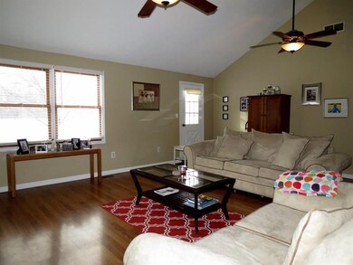 3737 Bonaventure Dr, Columbus, IN 47203 - photo 5