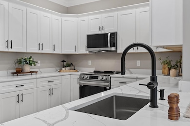 10100 S Willow St unit 303, Manchester, NH 03103 - photo 6