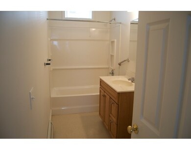 27 Haynes St unit 3, Worcester, MA 01603 - photo 5