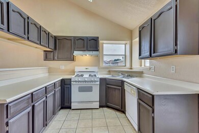 14368 Katherine Dr, Horizon City, TX 79928 - photo 7