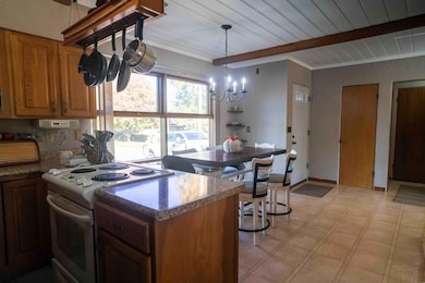 206 Loma St, Waterloo, IA 50701 - photo 5