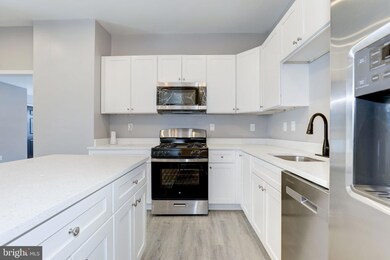 504 E 42nd St, Baltimore, MD 21218 - photo 7