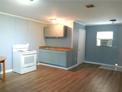 1563 18th St, Corpus Christi, TX 78404 - photo 4