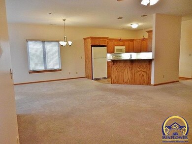 4542 SW Crenshaw Dr, Topeka, KS 66610 - photo 2
