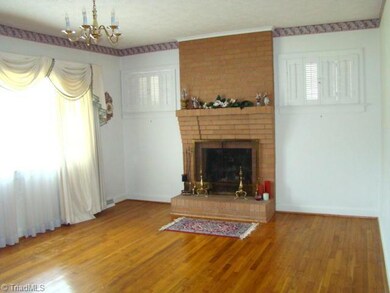 711 Britt Ave, Asheboro, NC 27203 - photo 2