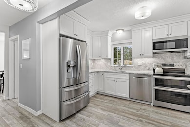 36 Charles Bancroft Hwy, Litchfield, NH 03052 - photo 7