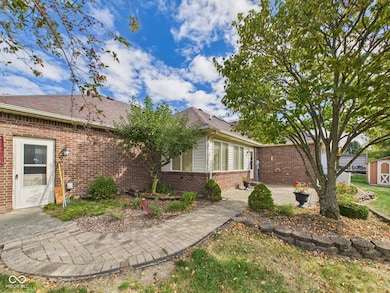 261 Blue Spruce Dr, Pendleton, IN 46064 - photo 6