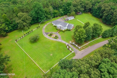 645 Barham Ln, Bolivar, TN 38008 - photo 4