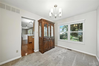 1043 Oakwood Farms Ln, Ballwin, MO 63021 - photo 3