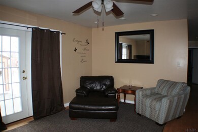 5 New Jersey Ave, Rensselaer, NY 12144 - photo 2