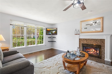 8 Castleton Dr, Cranston, RI 02921 - photo 3