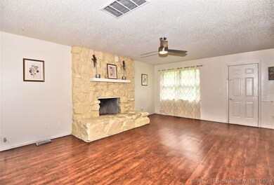 3114 S 214th East Ave, Broken Arrow, OK 74014 - photo 3