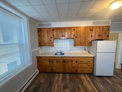 10 Exchange St unit 3, Barre, MA 01005 - photo 2