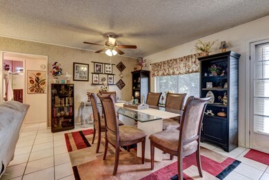 944 W La Jolla Dr-9